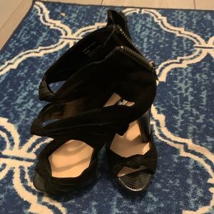 Chinese laundry shoes